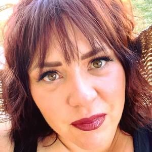 Meet your Posher, Beka